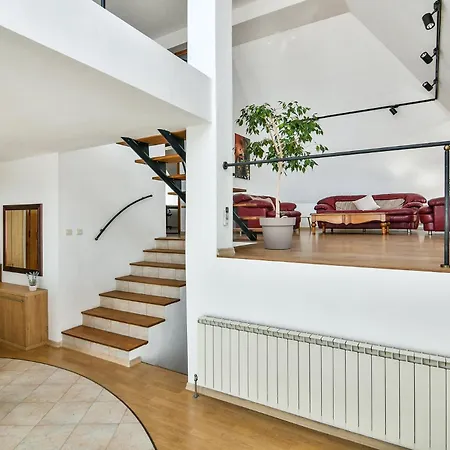 Skyline Grand Penthous Free Parking Varna