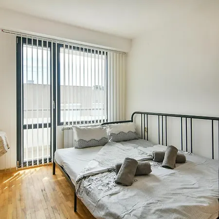 Skyline Grand Penthous Free Parking Apartment