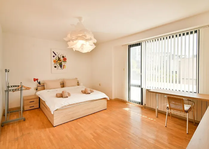 Skyline Grand Penthous Free Parking